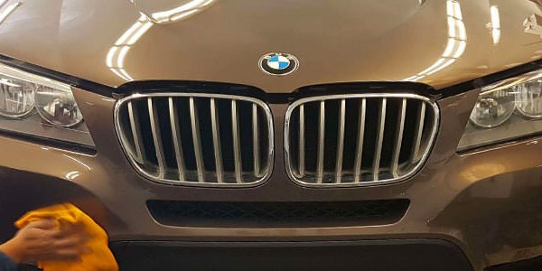 Stay Safe Driving at Night With Headlight Restoration